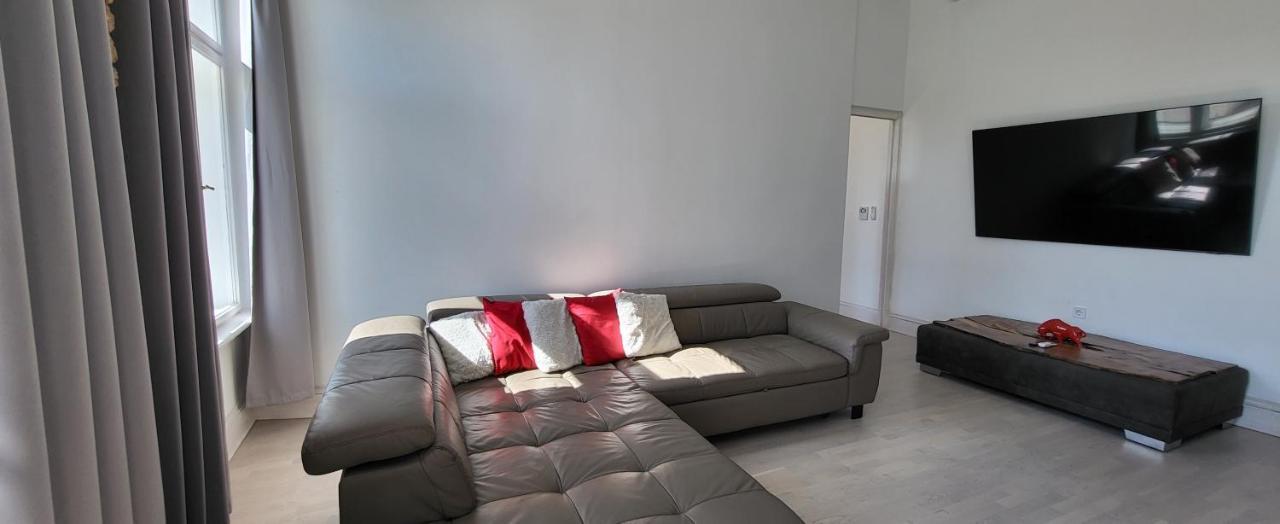 Tower Szeged Belvarosi Exkluziv Panoramas Apartman - Free Parking المظهر الخارجي الصورة