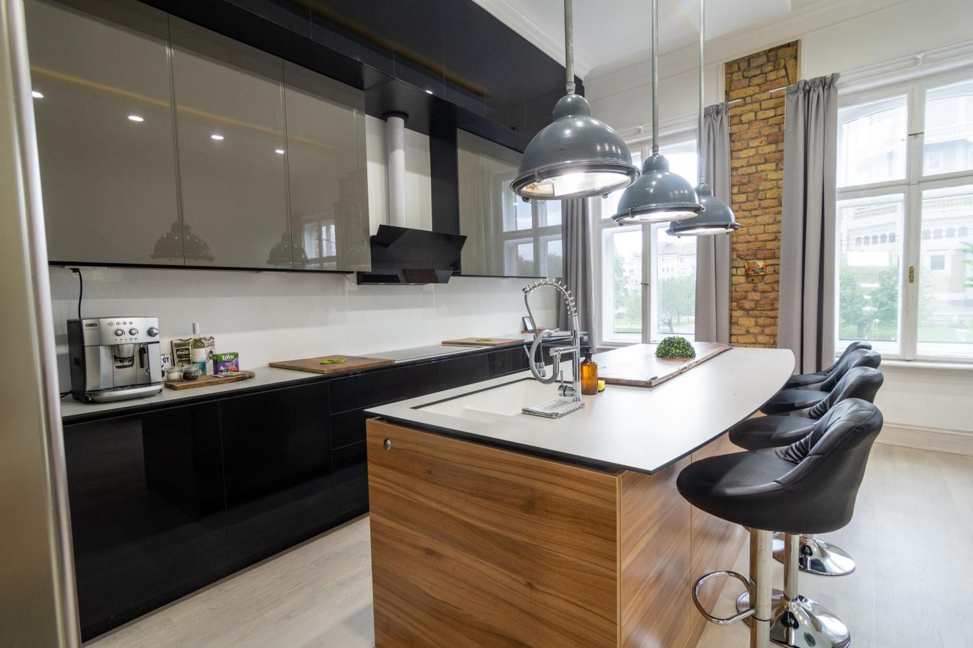 Tower Szeged Belvarosi Exkluziv Panoramas Apartman - Free Parking المظهر الخارجي الصورة